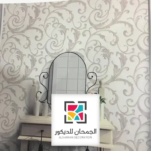 فني تركيب ورق جدران الرياض